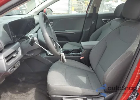 2025 Kia K4 Lx z USA, uszkodzony, nr VIN 3KPFT4DE6SE063466